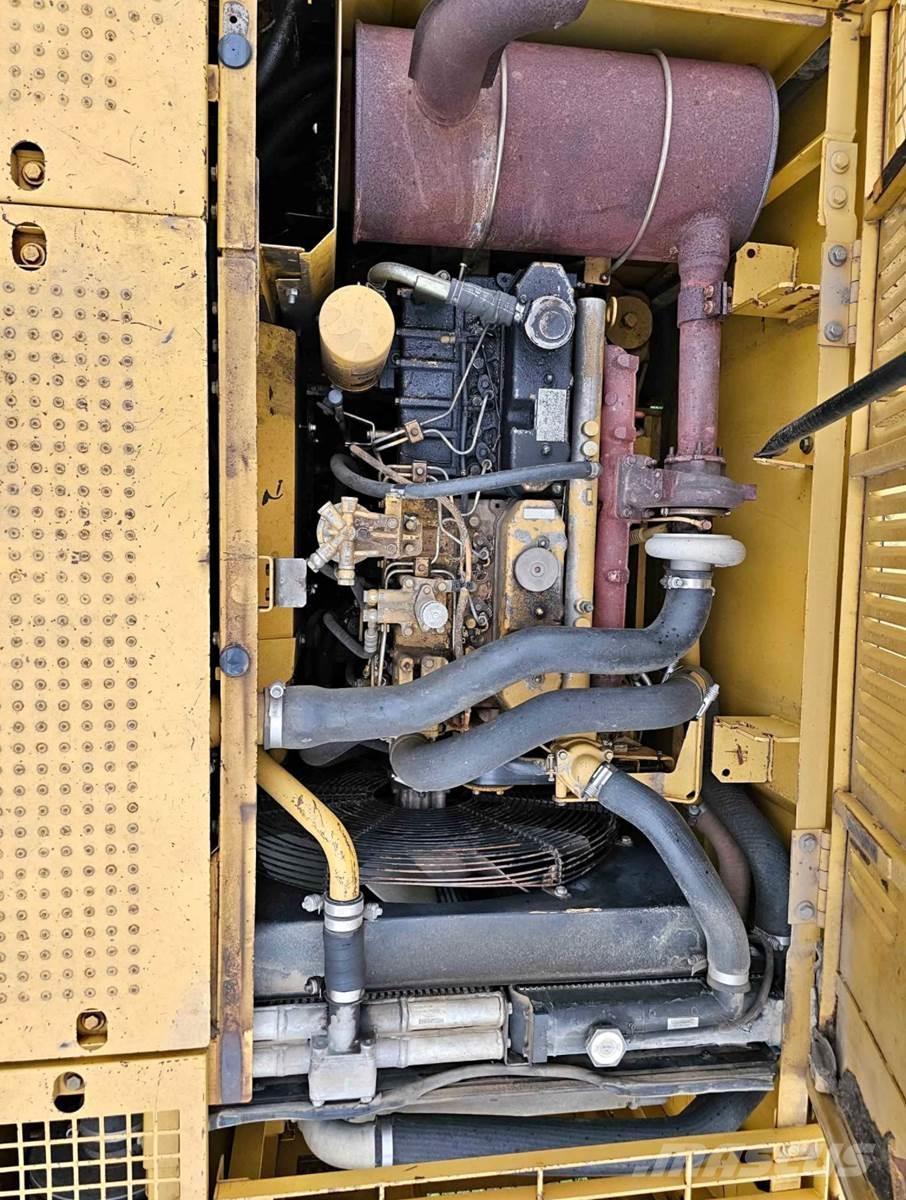 CAT 320CL Vikšriniai ekskavatoriai