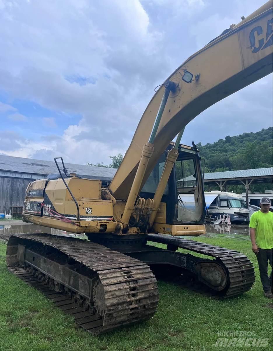 CAT 320L Vikšriniai ekskavatoriai
