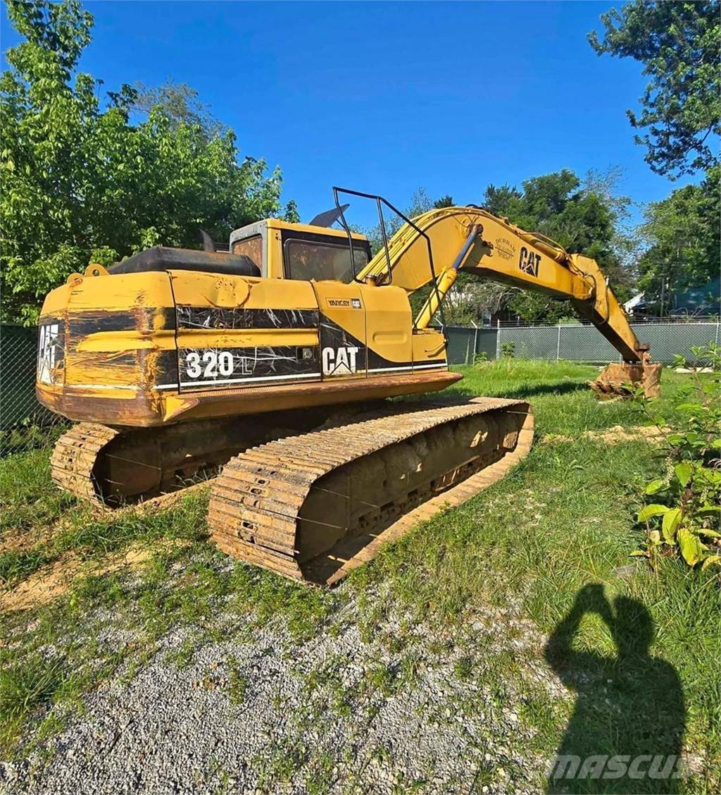 CAT 320L Vikšriniai ekskavatoriai