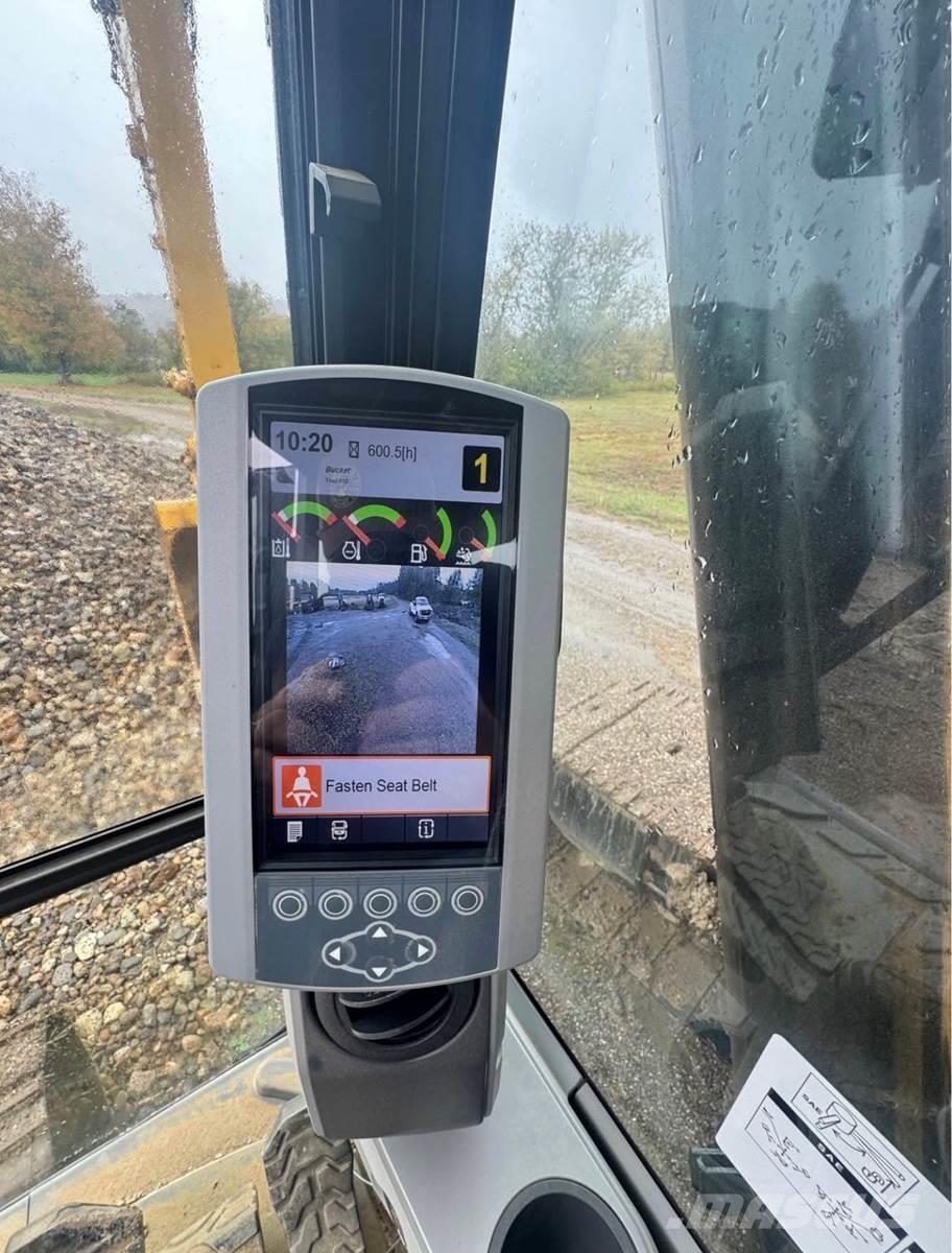 CAT 323FL Vikšriniai ekskavatoriai