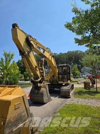 CAT 325BL Vikšriniai ekskavatoriai