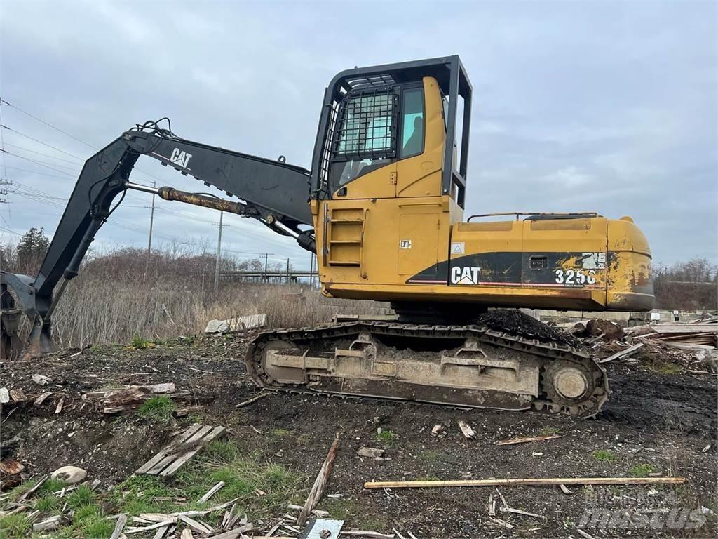 CAT 325C Strėliniai krautuvai