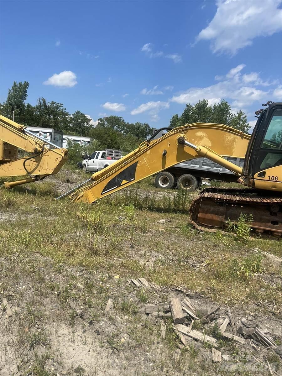 CAT 325CL Vikšriniai ekskavatoriai