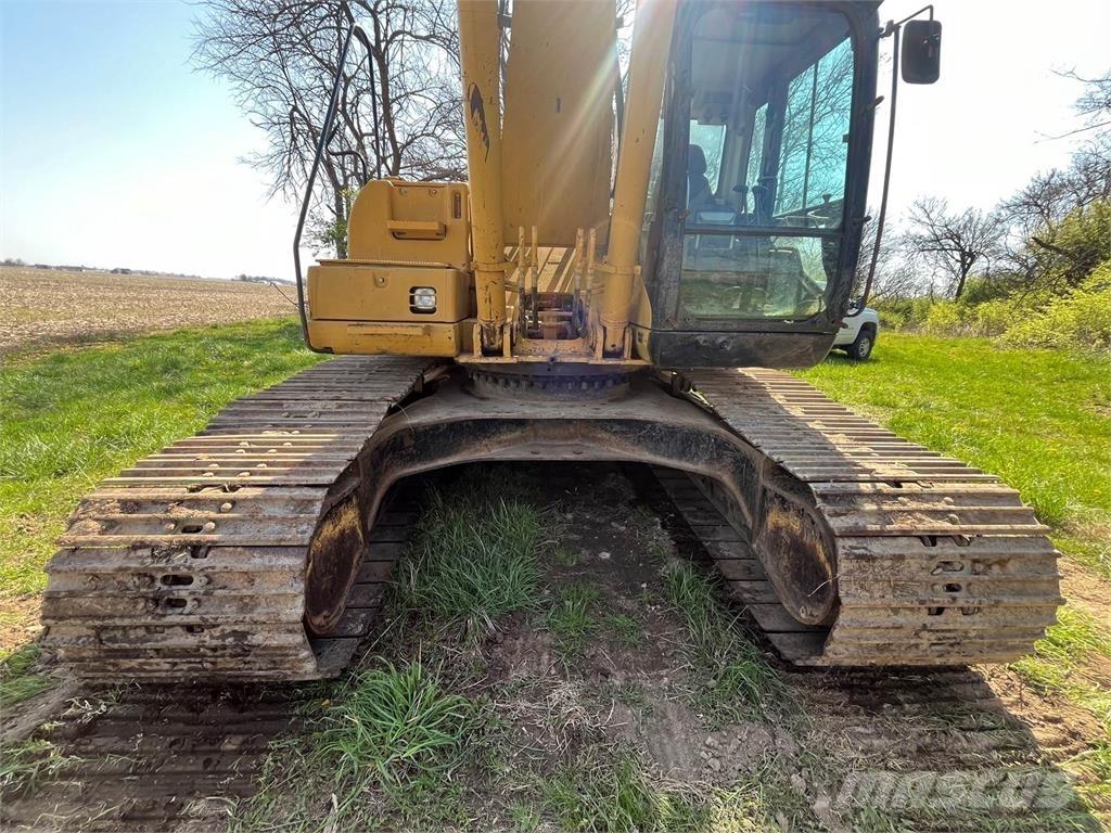 CAT 325CL Vikšriniai ekskavatoriai