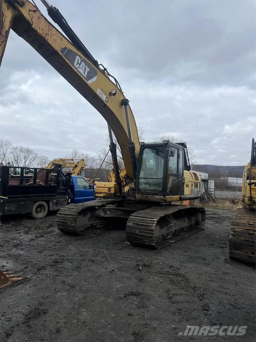 CAT 329DL Vikšriniai ekskavatoriai