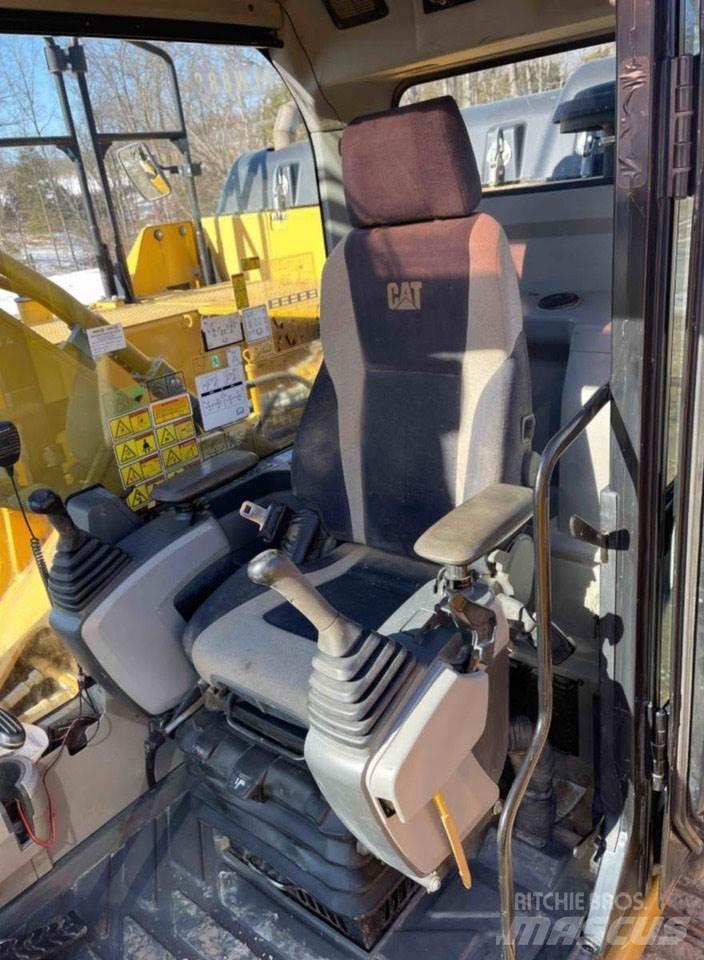 CAT 329EL Vikšriniai ekskavatoriai