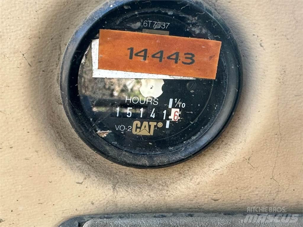 CAT 330B Vikšriniai ekskavatoriai