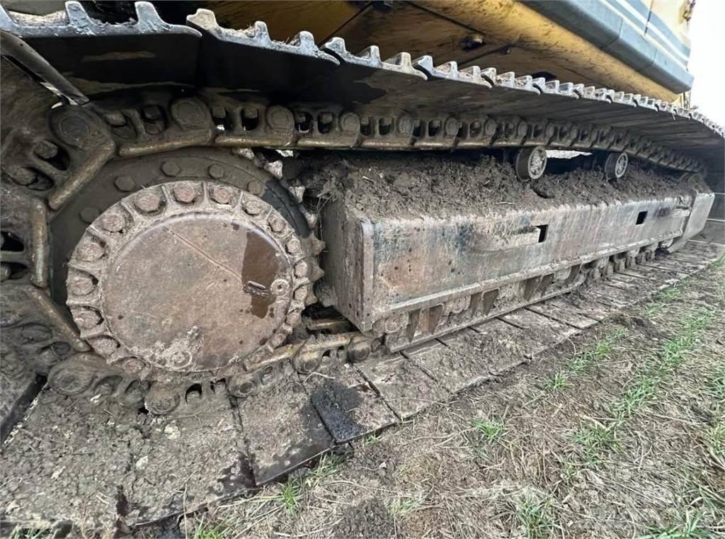 CAT 330BL Vikšriniai ekskavatoriai