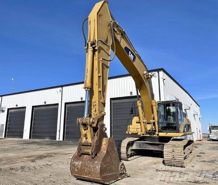 CAT 330D Vikšriniai ekskavatoriai