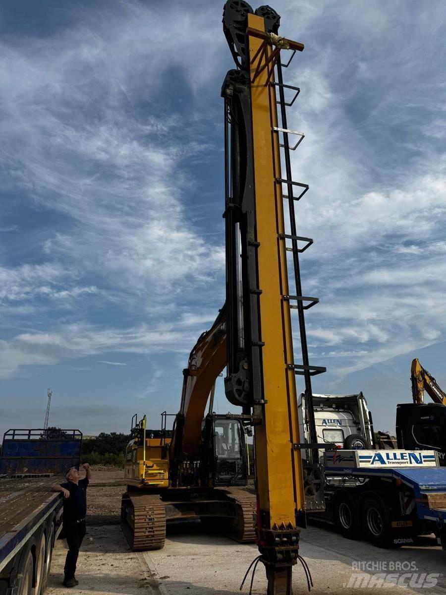 CAT 336FL Vikšriniai ekskavatoriai