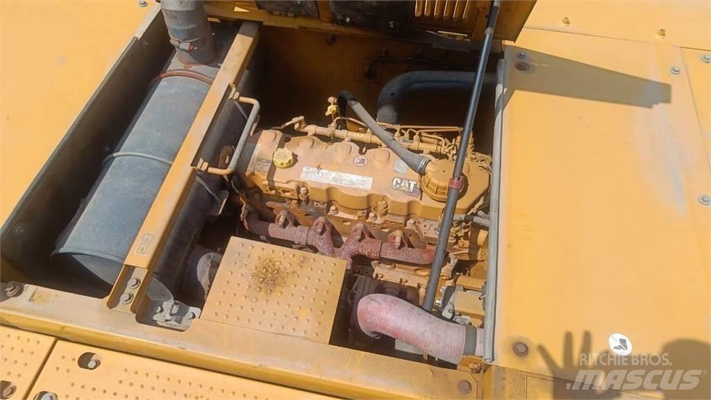 CAT 345GC Vikšriniai ekskavatoriai