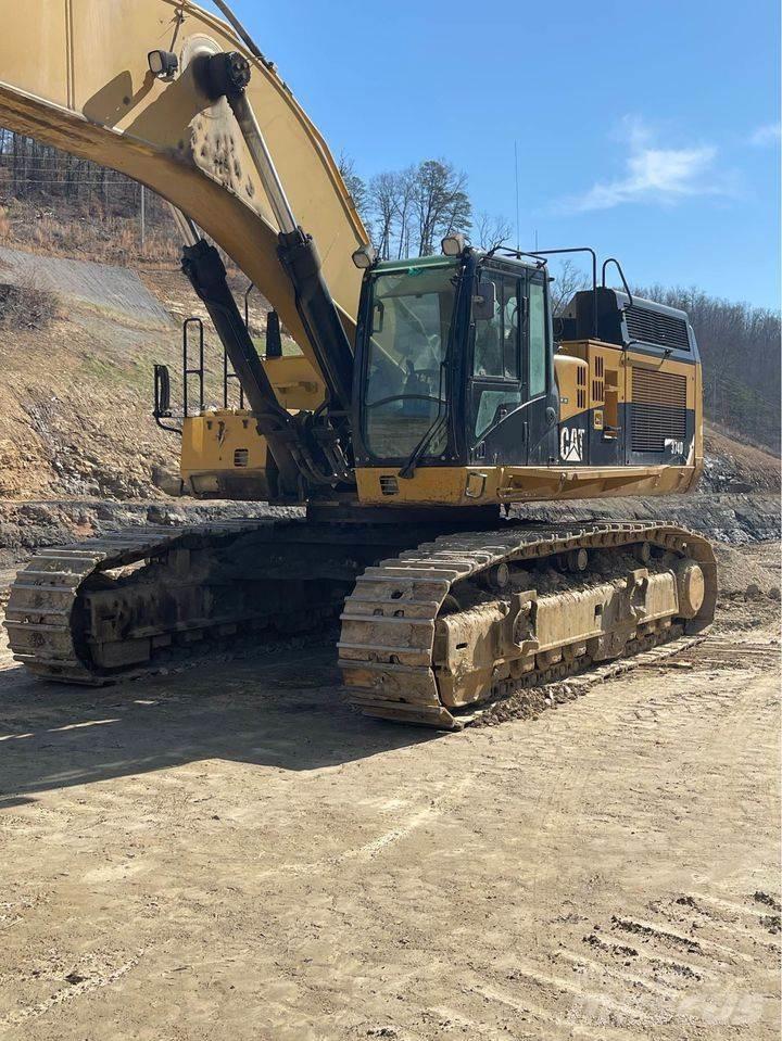 CAT 374DL Vikšriniai ekskavatoriai