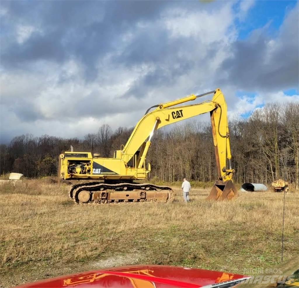 CAT 375L Vikšriniai ekskavatoriai
