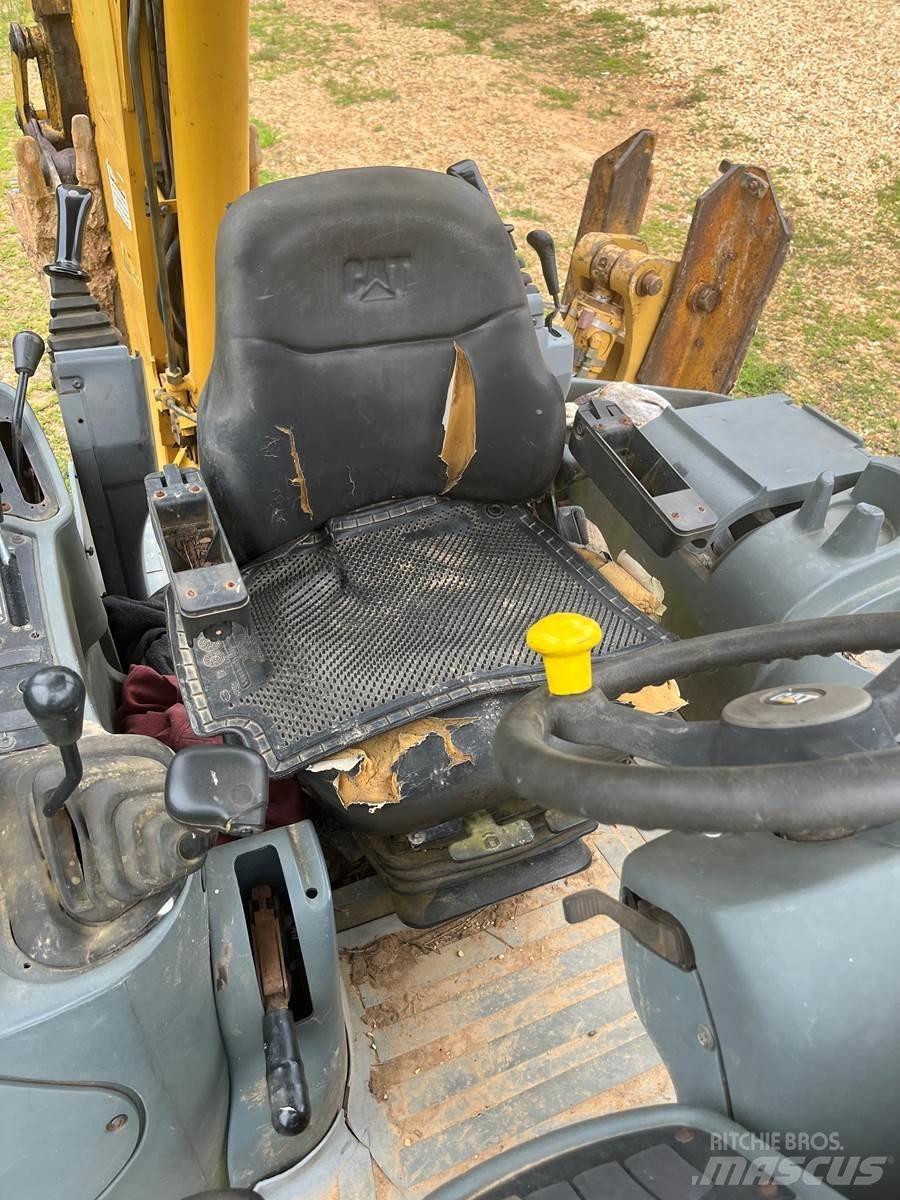 CAT 420D Ekskavatoriniai krautuvai
