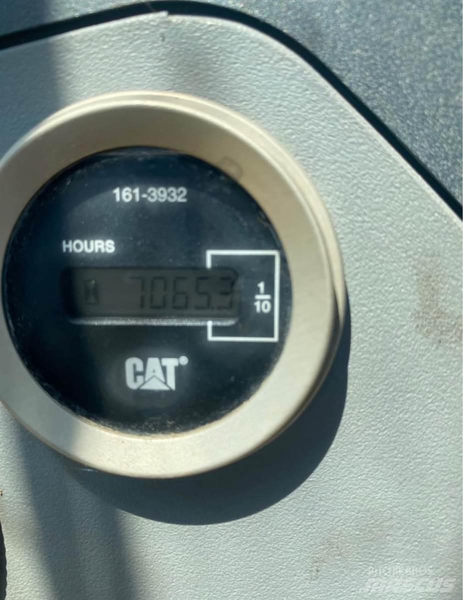 CAT 420E Ekskavatoriniai krautuvai