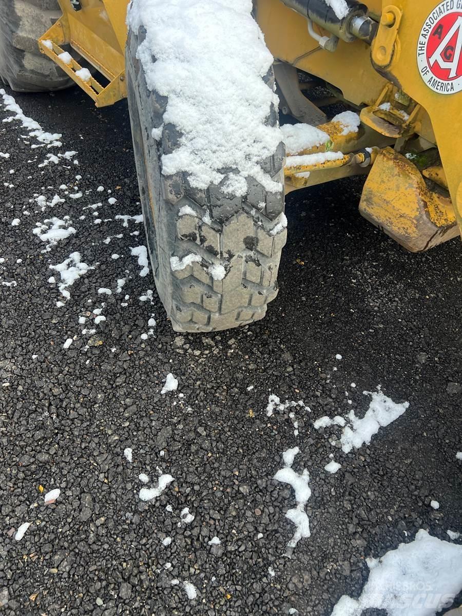CAT 420E Ekskavatoriniai krautuvai