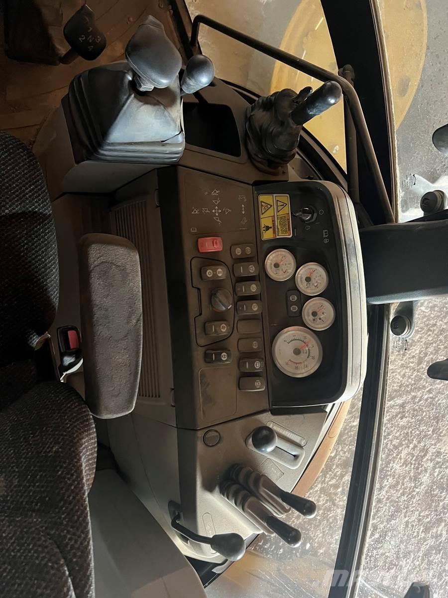 CAT 420E Ekskavatoriniai krautuvai