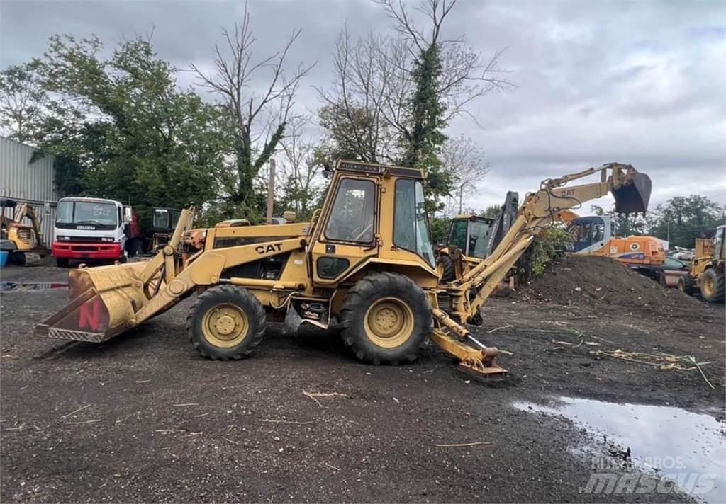CAT 426 Ekskavatoriniai krautuvai