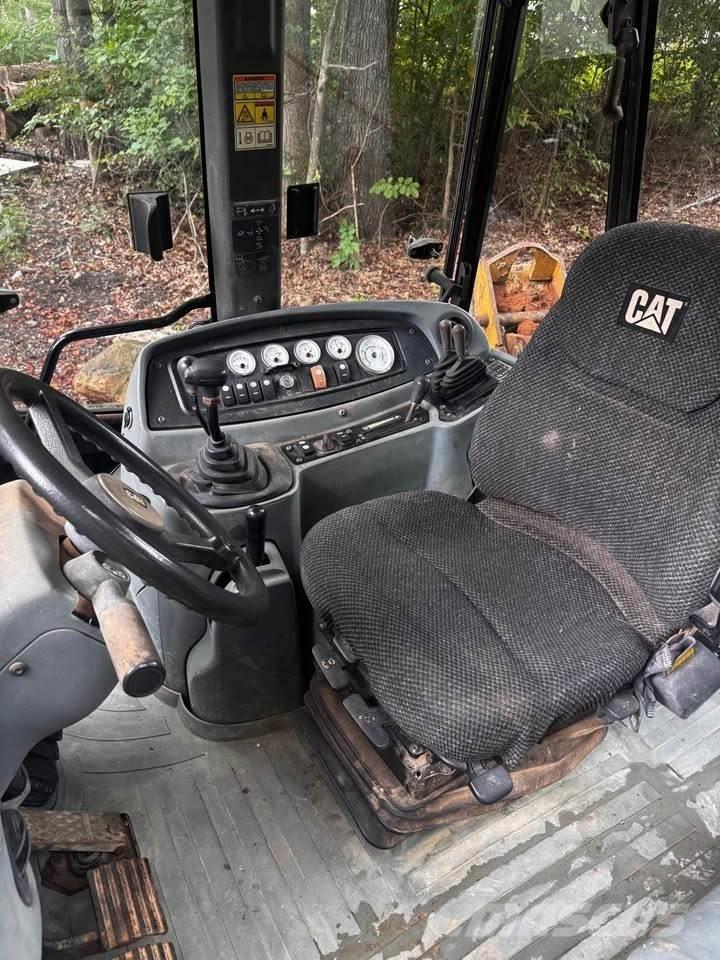 CAT 430D Ekskavatoriniai krautuvai