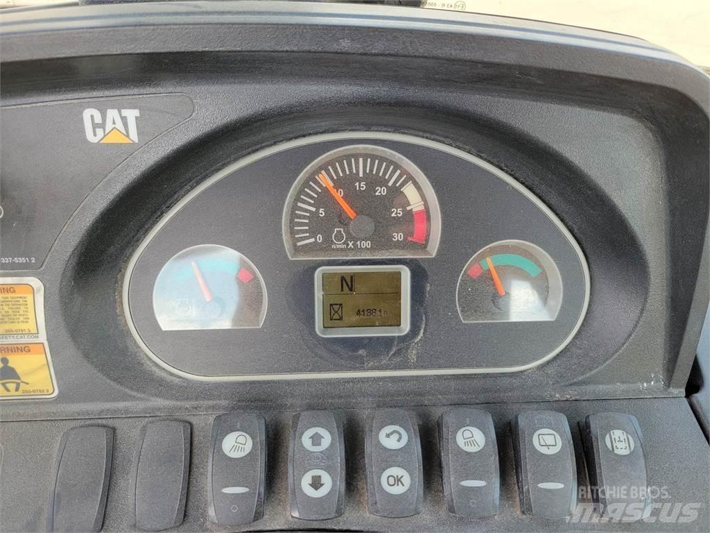 CAT 450F Ekskavatoriniai krautuvai