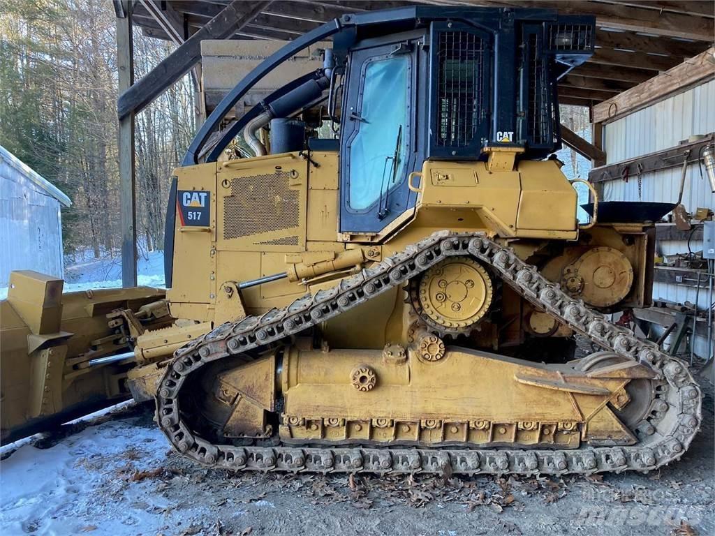 CAT 517 Skiedrovežiai