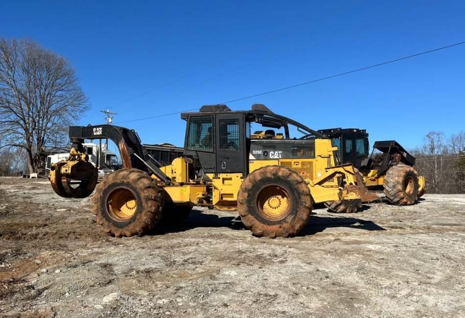 CAT 525C Skiedrovežiai