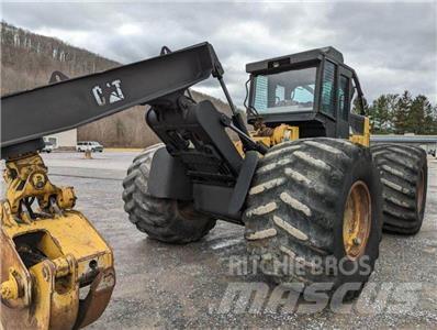 CAT 535C Skiedrovežiai