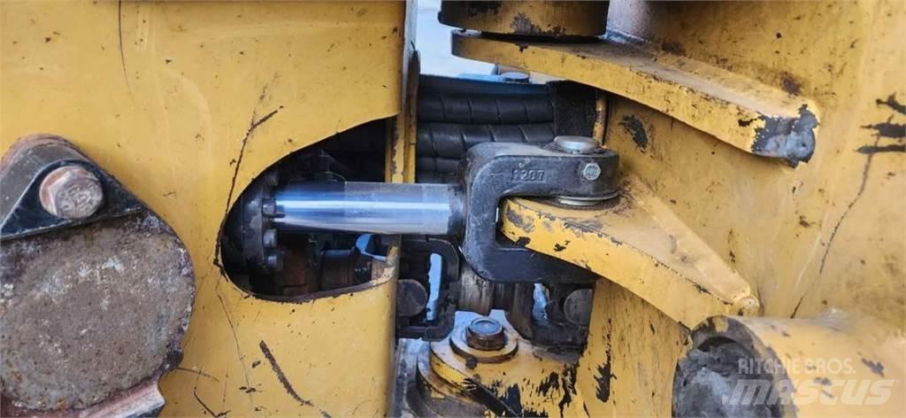 CAT 553C Miško pjovimo technika