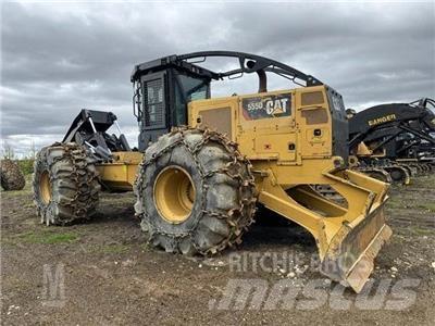 CAT 555D Skiedrovežiai