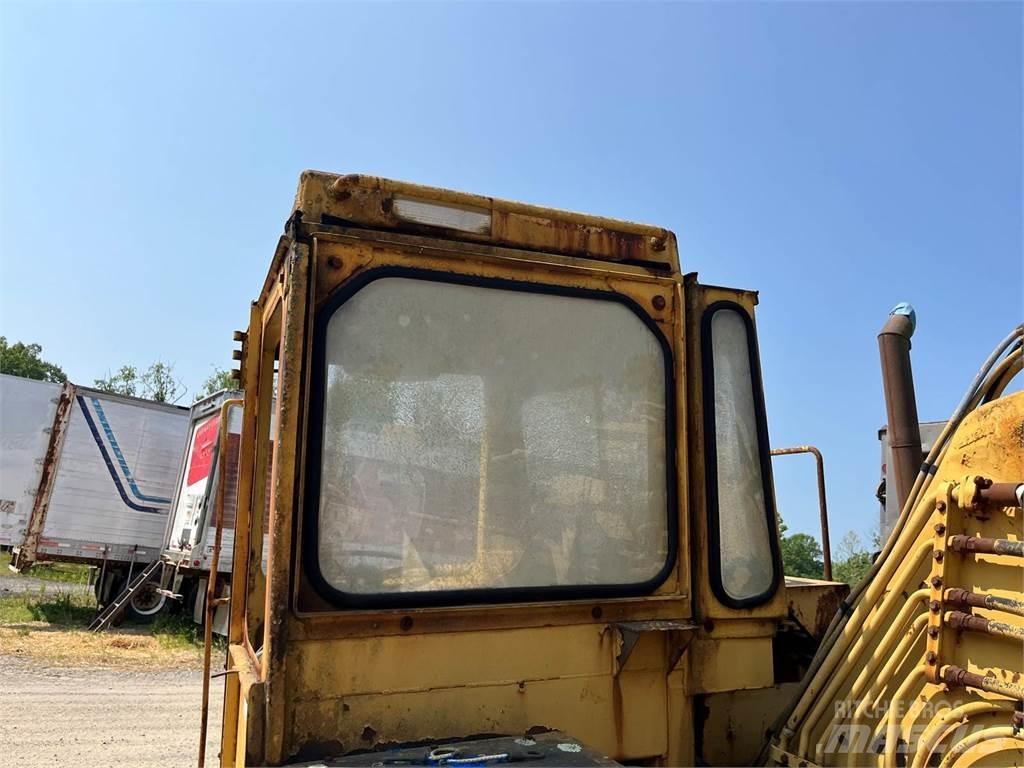 CAT 613C Frezos