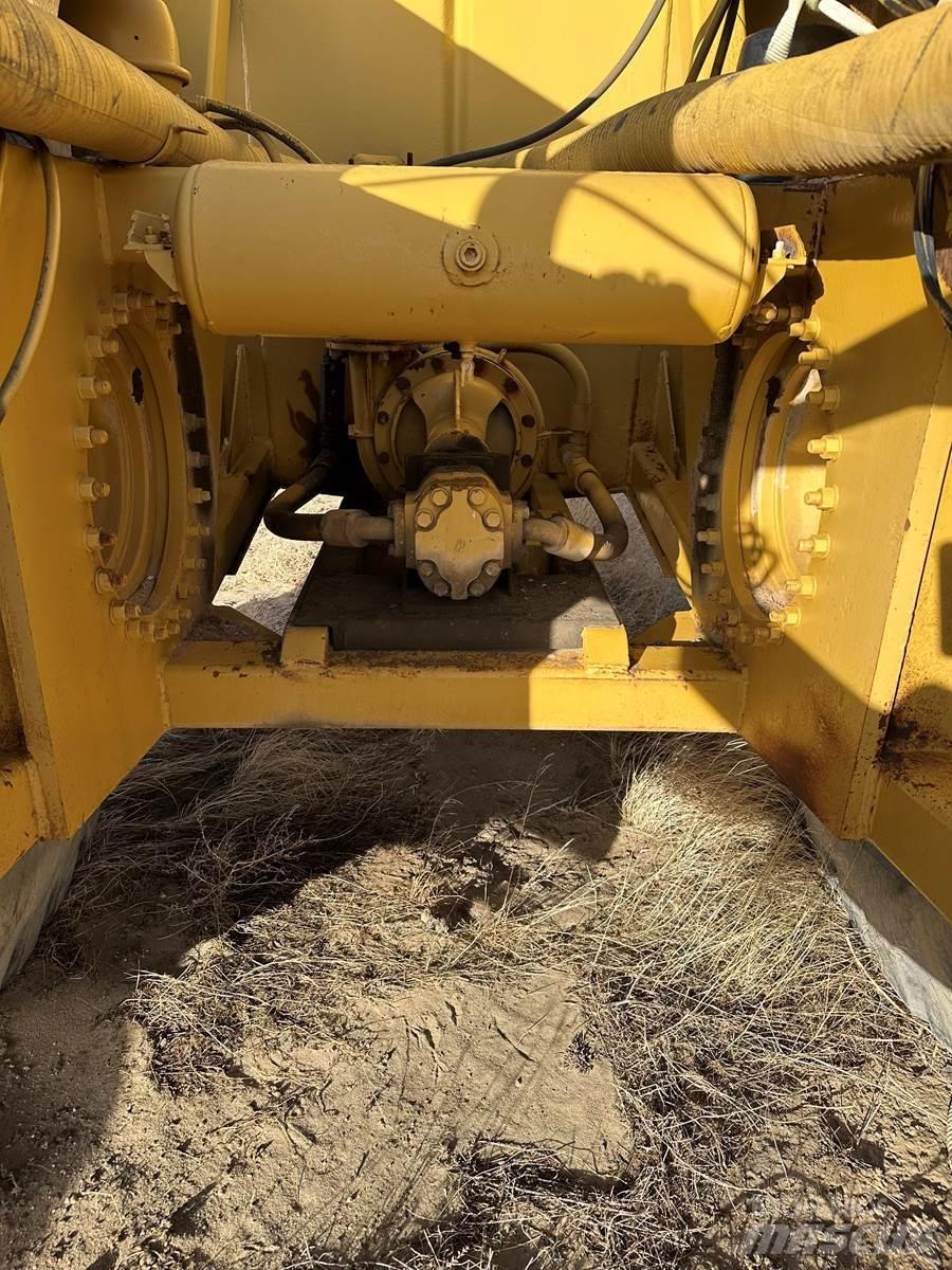 CAT 621B Vandens sunkvežimiai