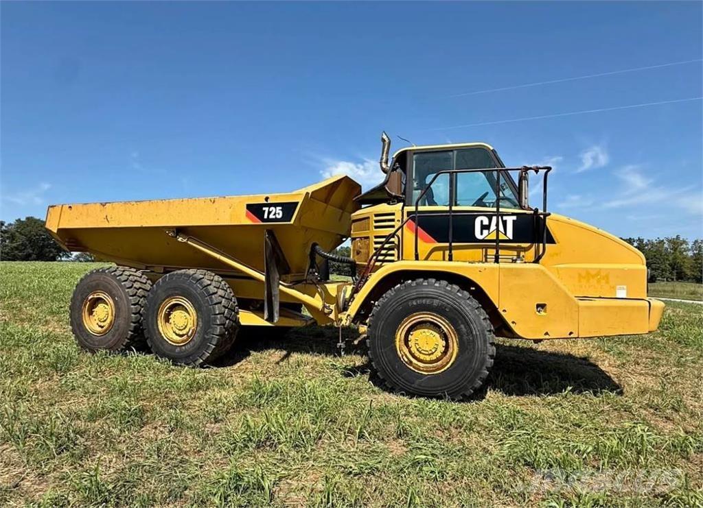 CAT 725 Karjeriniai savivarčiai