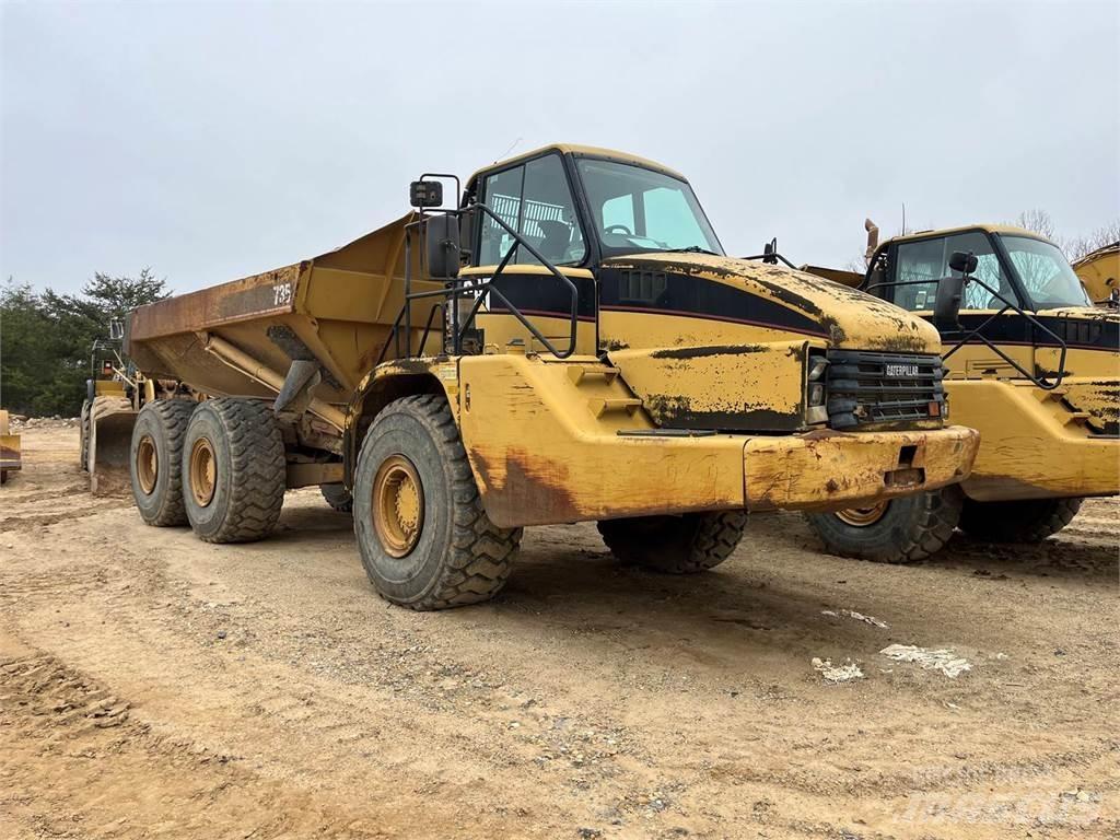 CAT 735 Karjeriniai savivarčiai