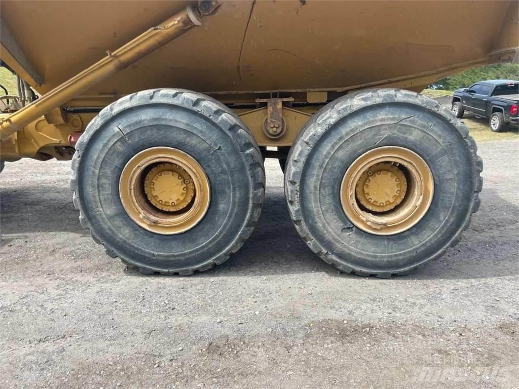 CAT 740 Karjeriniai savivarčiai