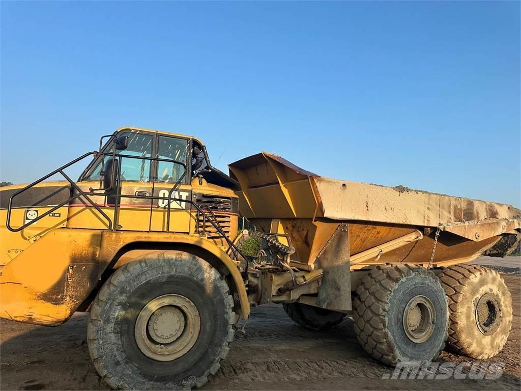 CAT 740 Karjeriniai savivarčiai