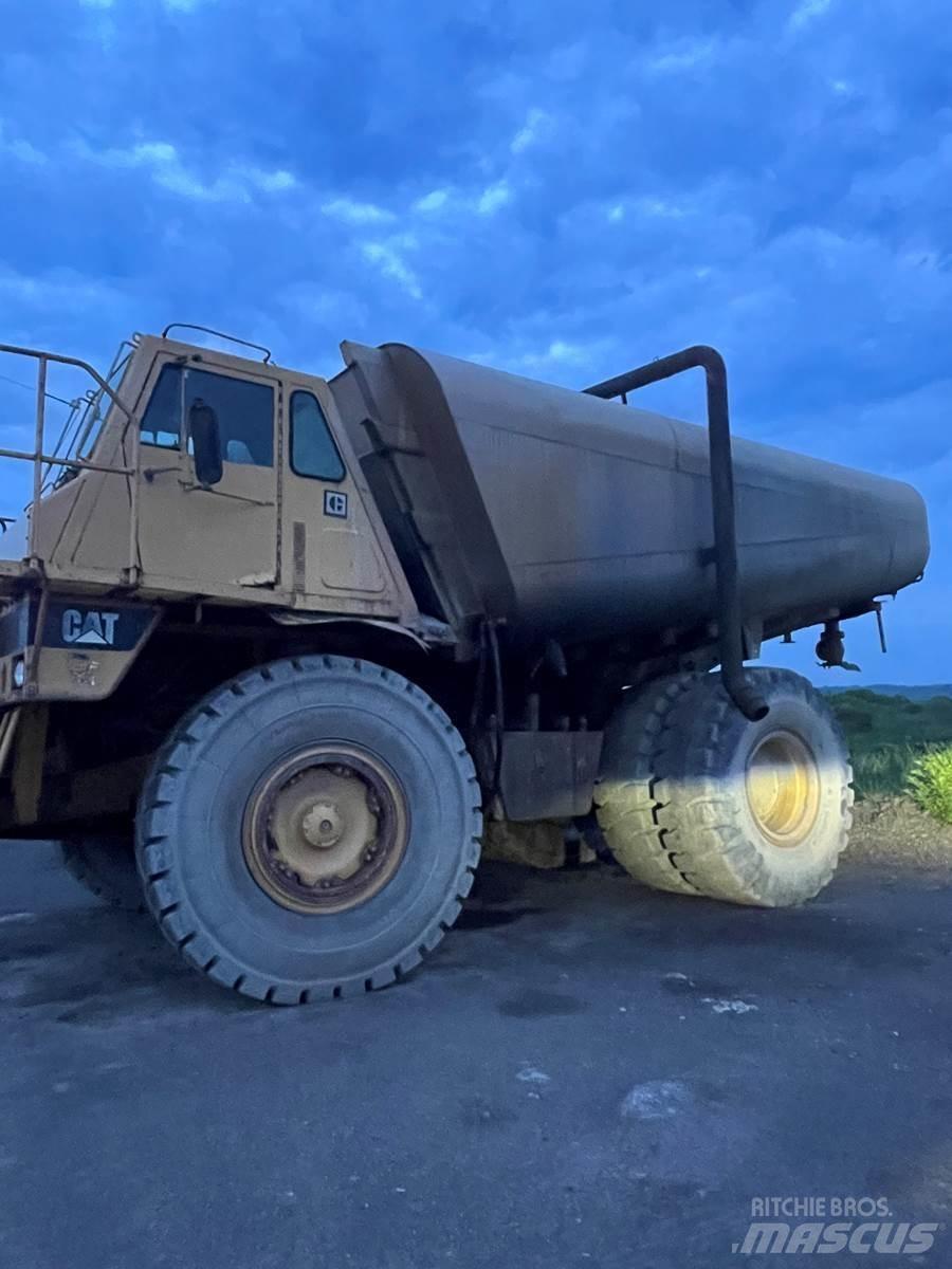 CAT 773B Automobilinės cisternos
