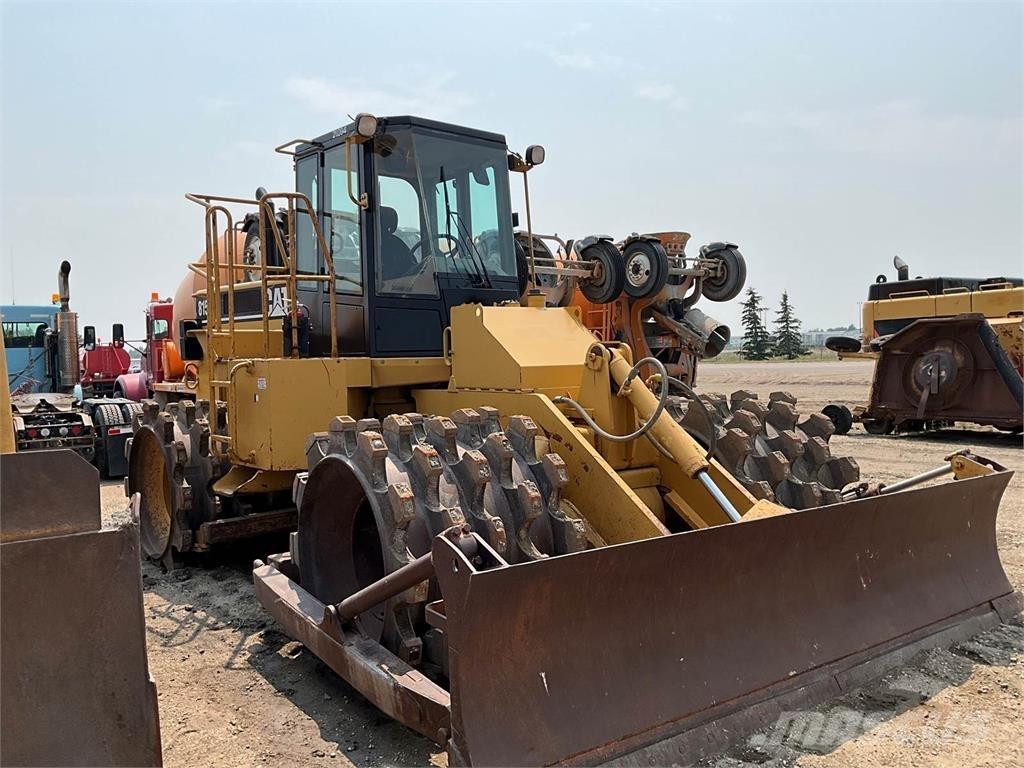 CAT 815F Gruntiniai volai