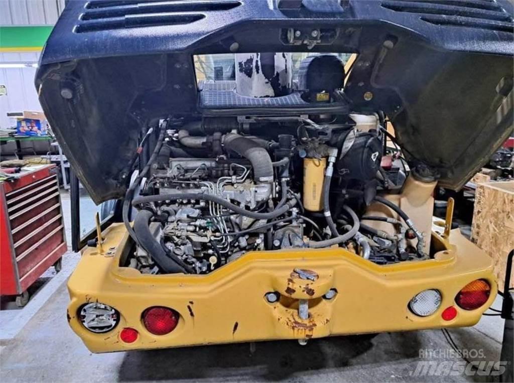 CAT 906H Naudoti ratiniai krautuvai