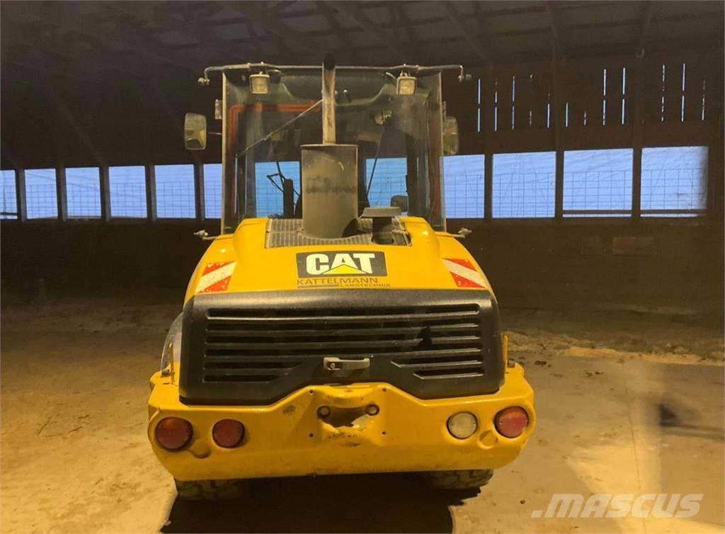 CAT 906H Naudoti ratiniai krautuvai