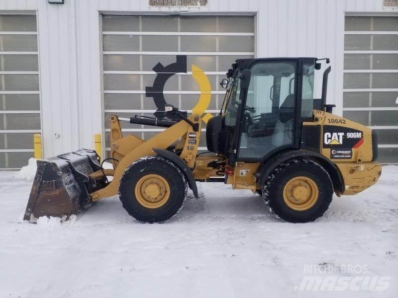CAT 906M Naudoti ratiniai krautuvai