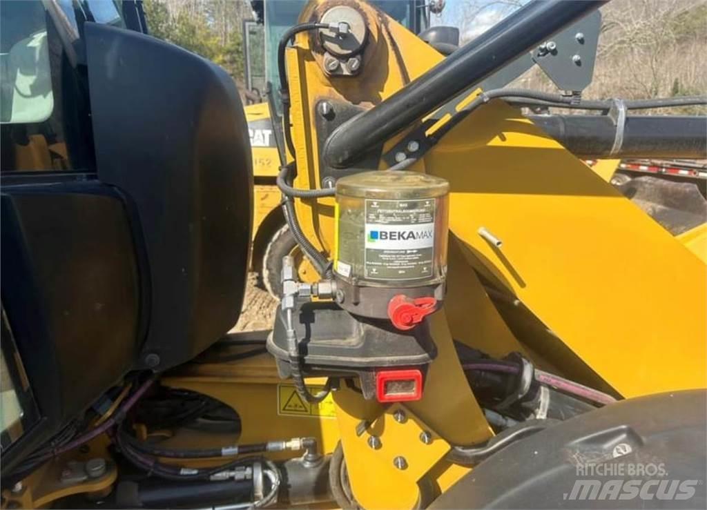 CAT 906M Naudoti ratiniai krautuvai