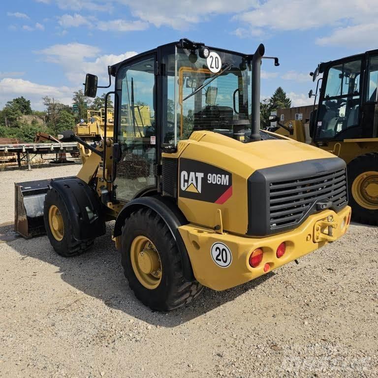 CAT 906M Naudoti ratiniai krautuvai