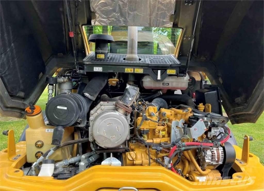 CAT 908M Naudoti ratiniai krautuvai