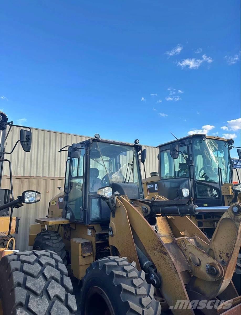CAT 910M Naudoti ratiniai krautuvai