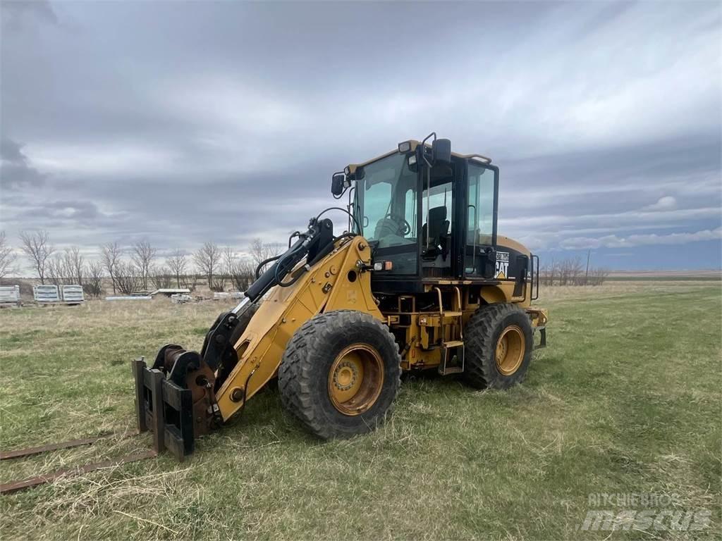 CAT 924G Naudoti ratiniai krautuvai