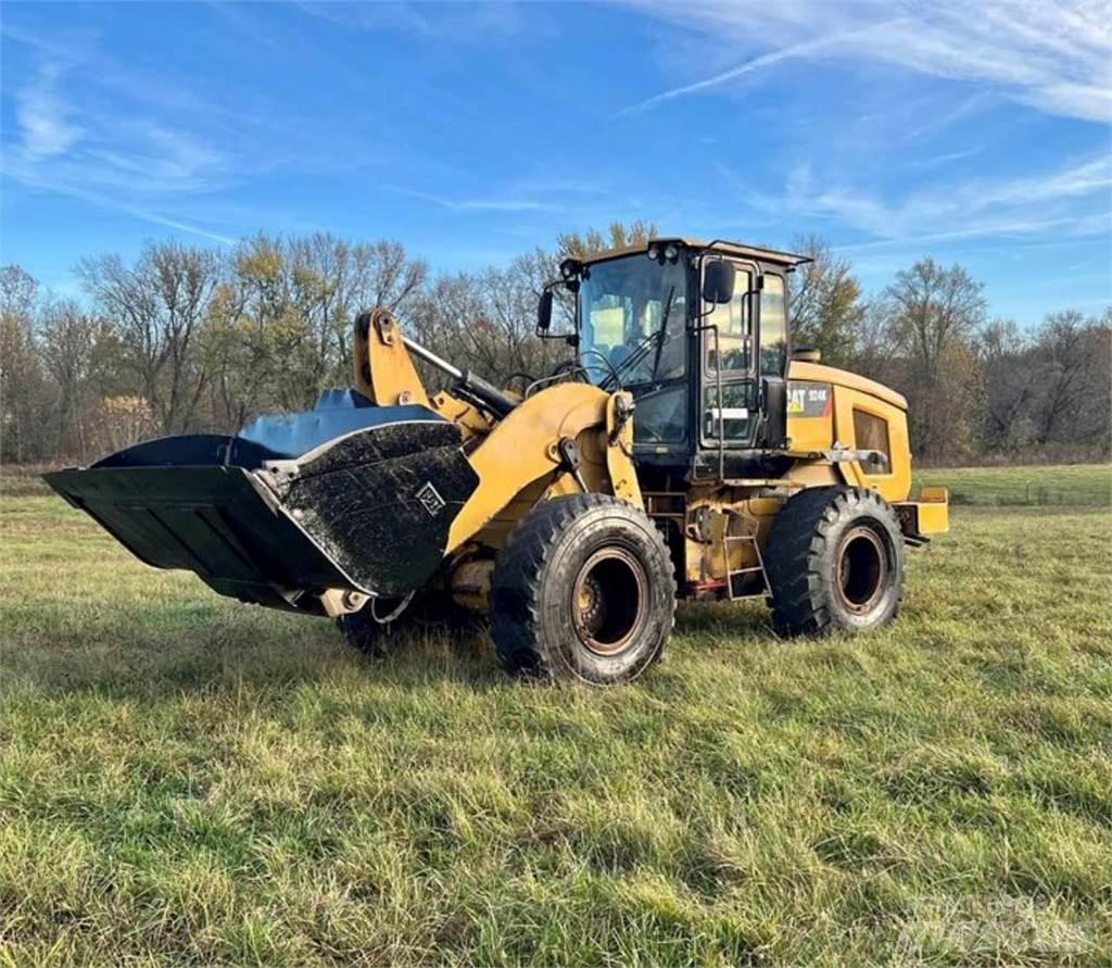 CAT 924K Naudoti ratiniai krautuvai
