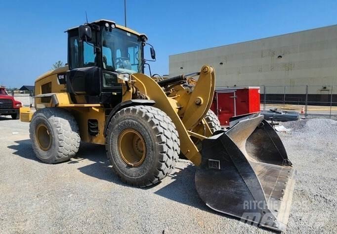 CAT 924K Naudoti ratiniai krautuvai