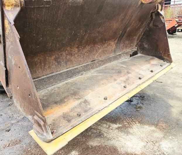 CAT 926E Naudoti ratiniai krautuvai