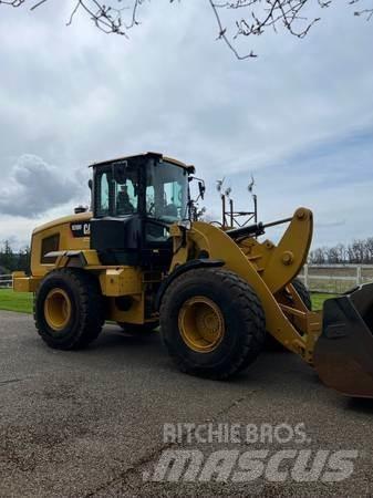 CAT 926M Naudoti ratiniai krautuvai