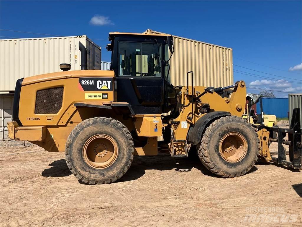 CAT 926M Naudoti ratiniai krautuvai